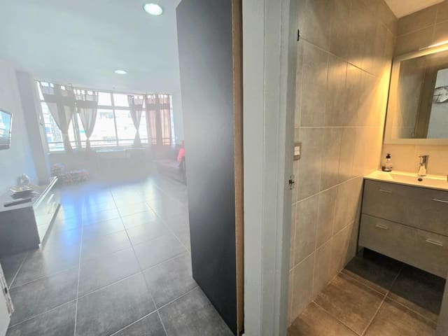 Studio till salu i Torremolinos - 155 900 € (Ref: 9656903)