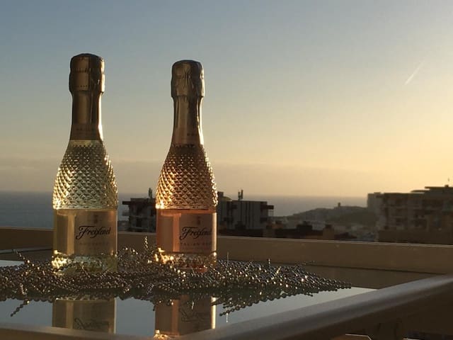 Yksiö myytävänä paikassa Arroyo de la Miel, Benalmádena mukana uima-altaan - 159 000 € (Ref: 9656904)