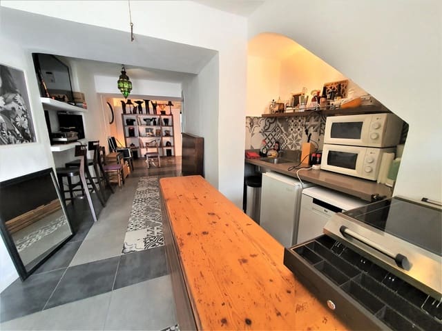 Flat for sale in Arroyo de la Miel, Benalmádena - € 175,000 (Ref: 9656914)