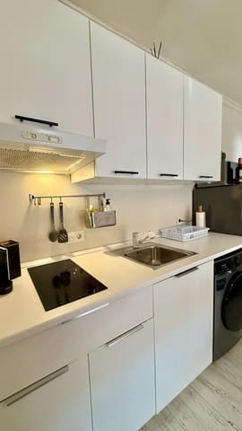 2 makuuhuone Asunto myytävänä paikassa Torremolinos mukana uima-altaan - 279 000 € (Ref: 9656916)