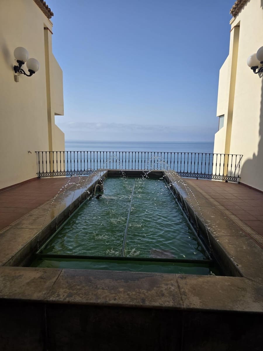 2 sovrum Lägenhet till salu i Torrequebrada med pool garage - 525 000 € (Ref: 9656917)