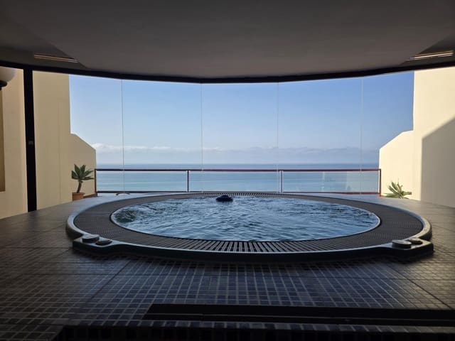 2 sovrum Lägenhet till salu i Zona Centro Comercial Torrequebrada, Benalmádena med pool garage - 525 000 € (Ref: 9656917)