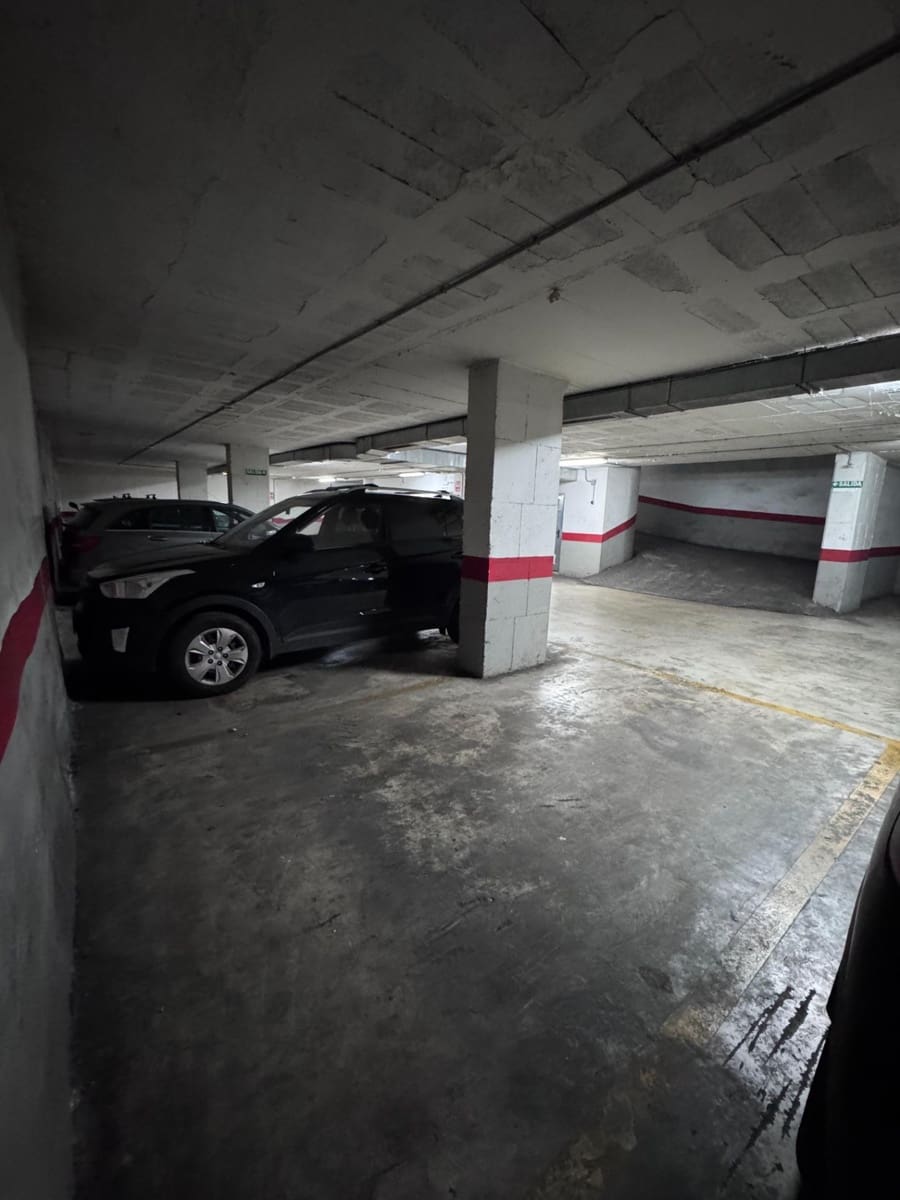 Garage for sale in Malaga city - € 55,000 (Ref: 9656919)