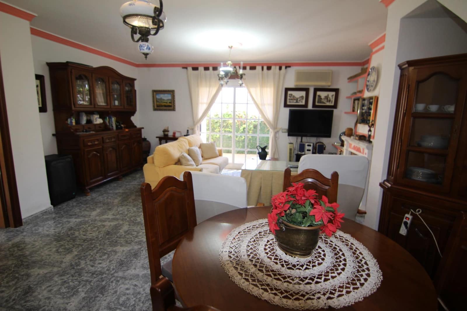 2 makuuhuone Huvila myytävänä paikassa Torremolinos mukana 
autotalli - 635 000 € (Ref: 9656923)