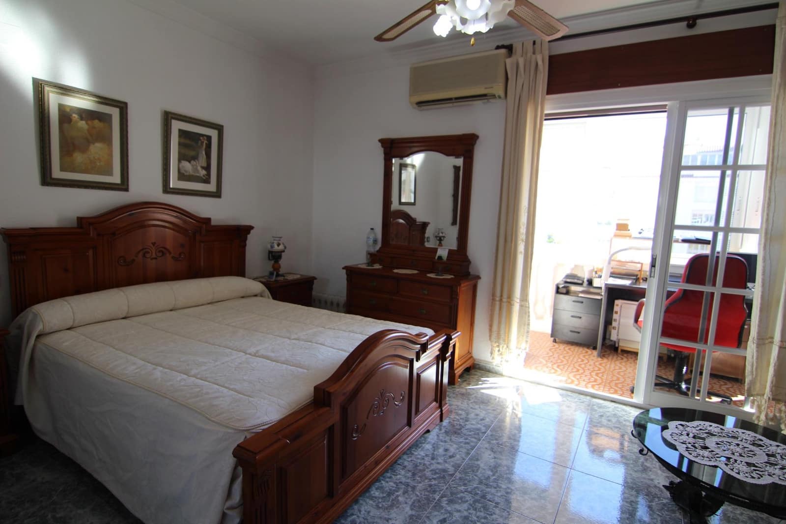 2 makuuhuone Huvila myytävänä paikassa Torremolinos mukana 
autotalli - 635 000 € (Ref: 9656923)