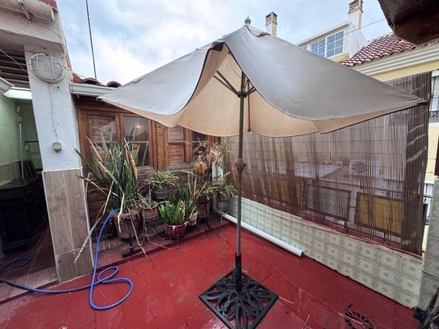 4 quarto Casa em Banda para venda em Capuchinos, Málaga cidade - 440 000 € (Ref: 9656925)