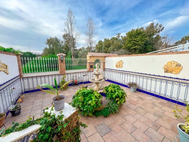 4 Zimmer Reihenhaus zu verkaufen in Guadalmar, Málaga Stadt mit Pool - 495.000 € (Ref: 9656927)