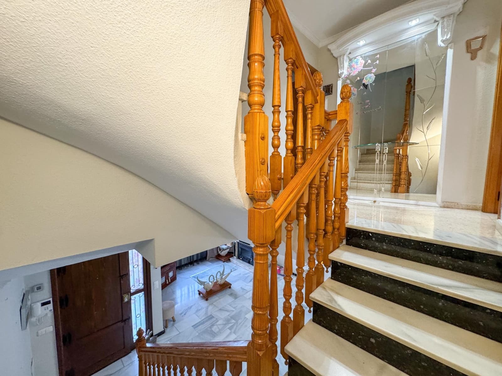 4 Zimmer Reihenhaus zu verkaufen in Churriana mit Pool - 495.000 € (Ref: 9656927)