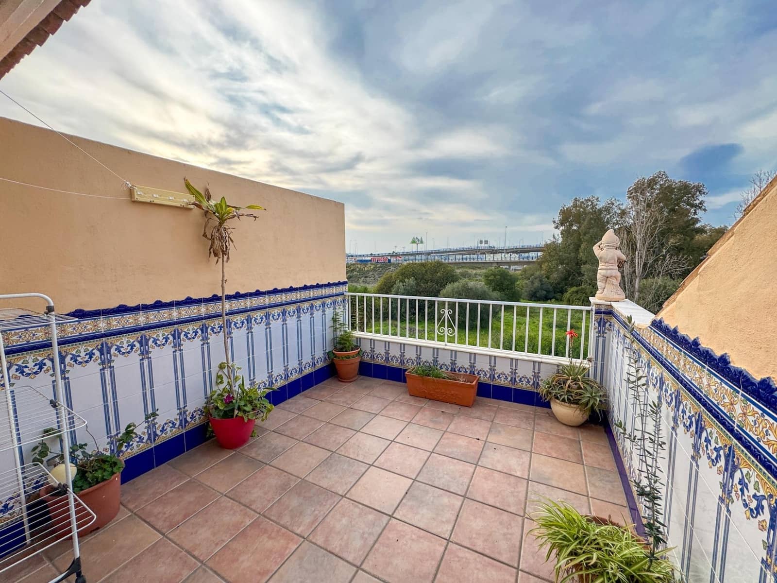 4 Zimmer Reihenhaus zu verkaufen in Churriana mit Pool - 495.000 € (Ref: 9656927)