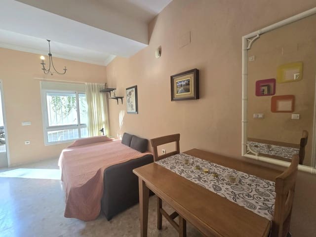 Studio till salu i Benalmádena med pool - 149 500 € (Ref: 9656929)