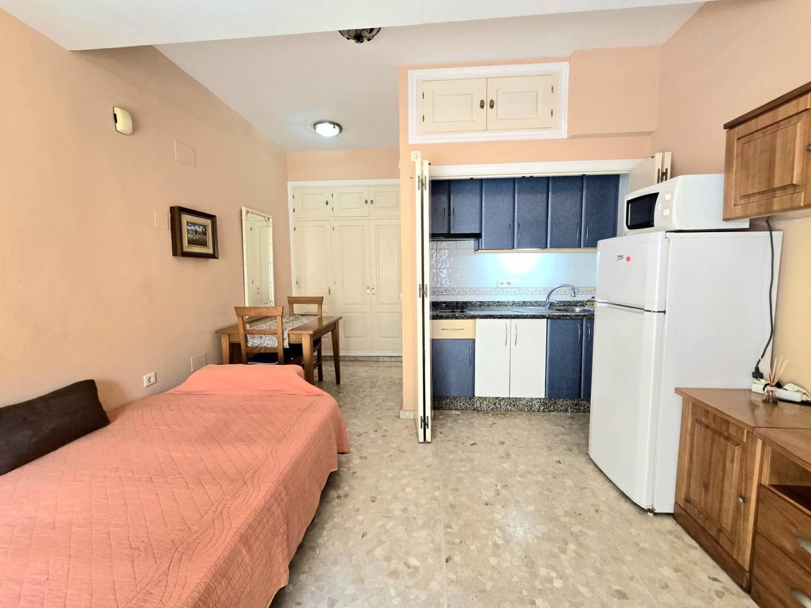 Studio til salgs i Benalmadena med svømmebasseng - € 149 500 (Ref: 9656929)