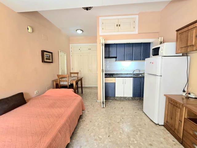 Studio till salu i Benalmádena med pool - 149 500 € (Ref: 9656929)