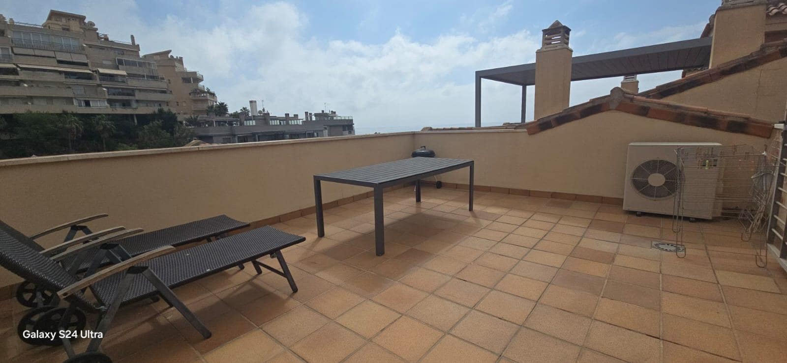 4 Zimmer Doppelhaus zu verkaufen in Torrequebrada mit Pool Garage - 675.000 € (Ref: 9656931)