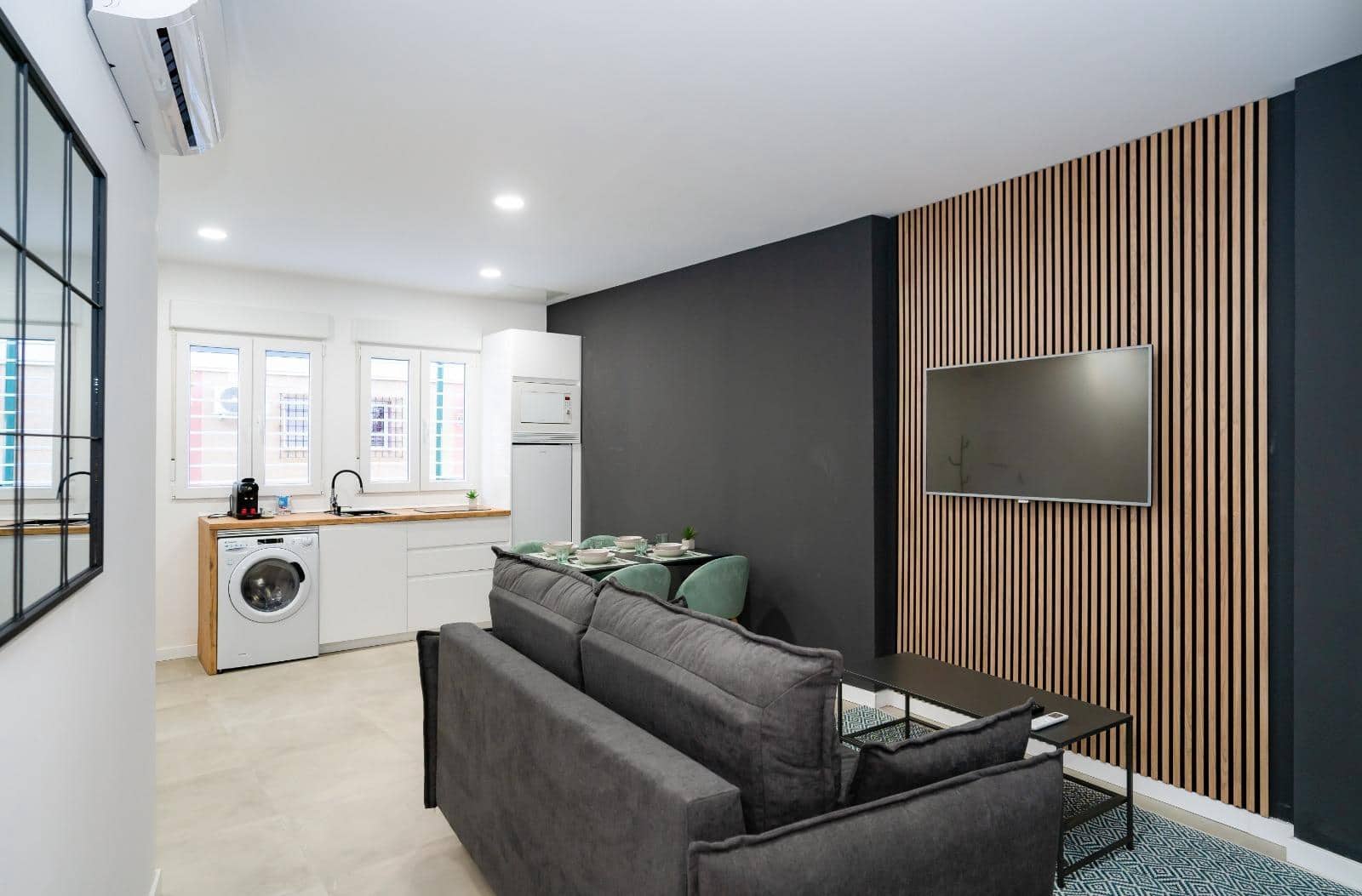 1 slaapkamer Flat te koop in Malaga stad met zwembad - € 215.000 (Ref: 9659353)