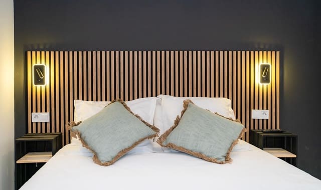 1 slaapkamer Flat te koop in Carretera de Cadiz, Málaga stad met zwembad - € 215.000 (Ref: 9659353)