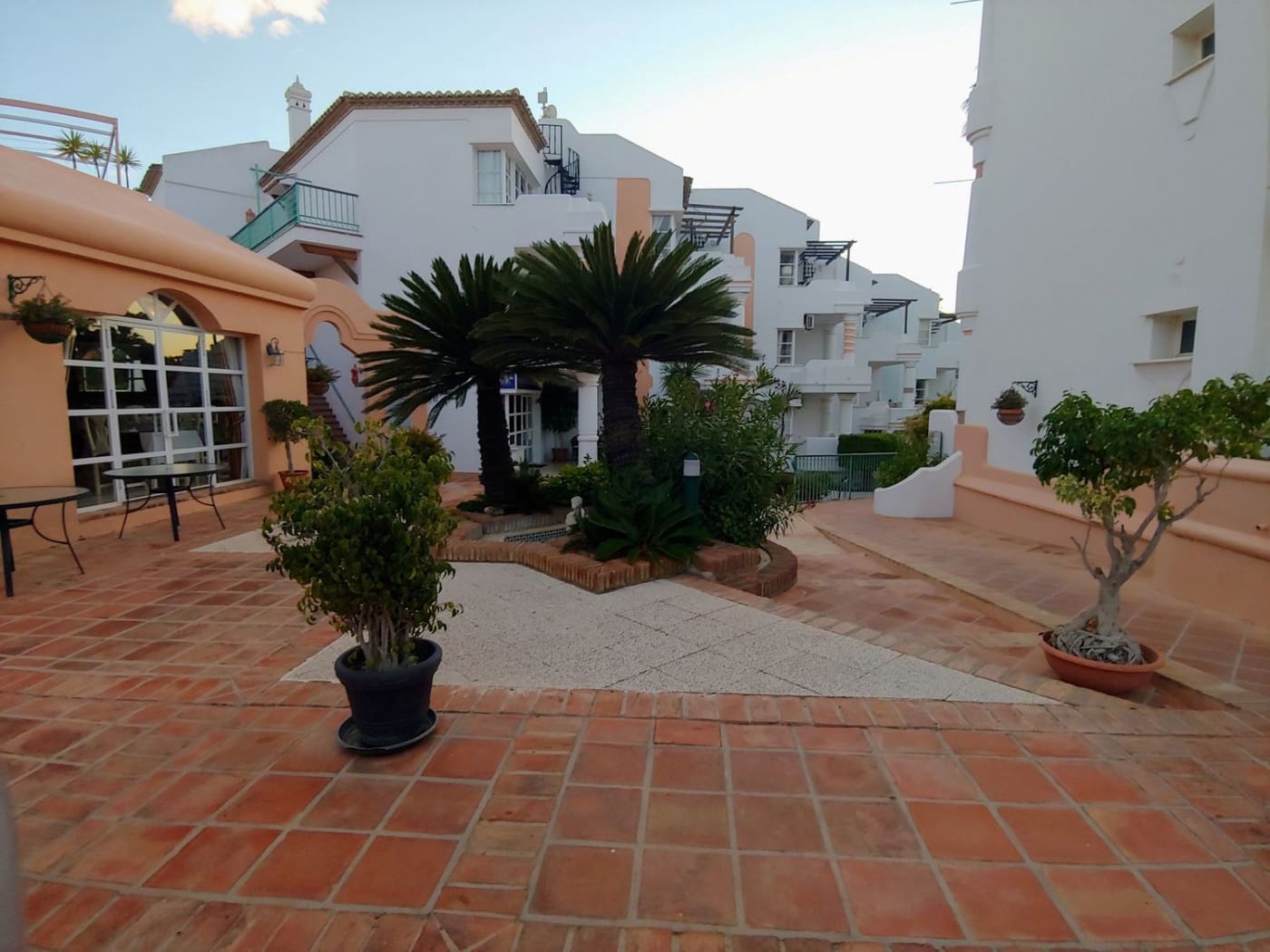 Piso de 2 habitaciones en Mijas Golf en venta con piscina - 285.000 € (Ref: 9659354)