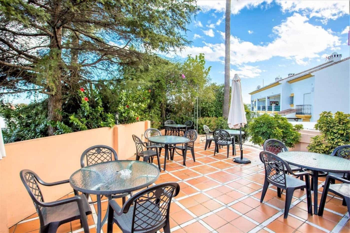 Piso de 2 habitaciones en Mijas Golf en venta con piscina - 285.000 € (Ref: 9659354)