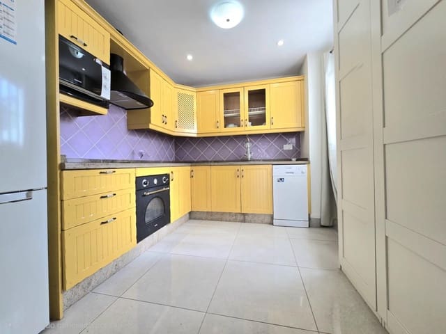 3 sypialnia Penthouse na sprzedaż w Torremolinos z garażem - 575 000 € (Ref: 9659355)