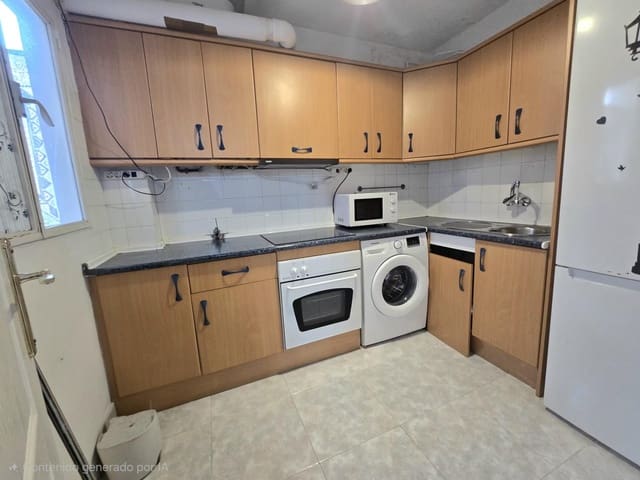 3 slaapkamer Loft te huur in Torremolinos - € 850 (Ref: 9666433)