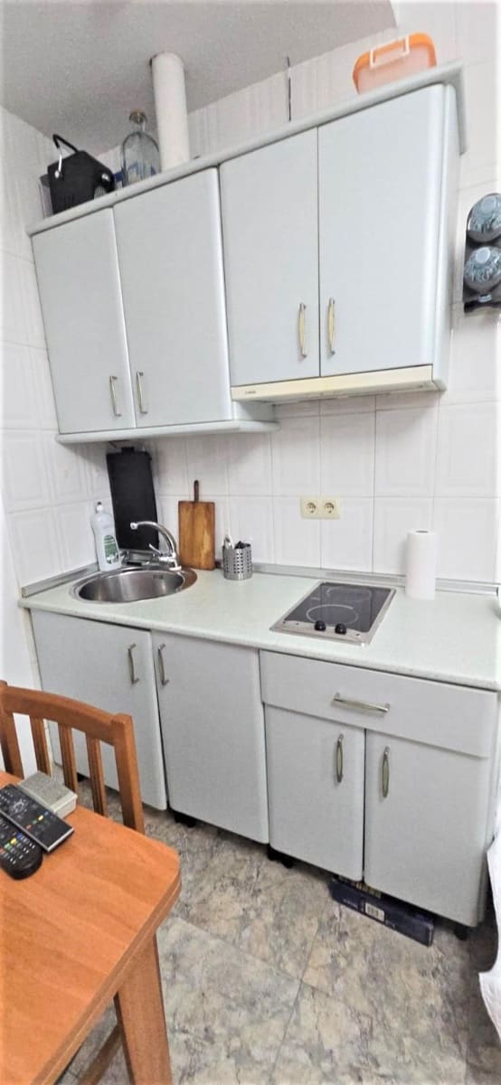 Loft for sale in Torremolinos - € 84,000 (Ref: 9674142)