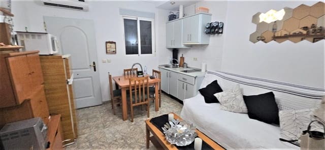 Loft for sale in Torremolinos - € 84,000 (Ref: 9674142)