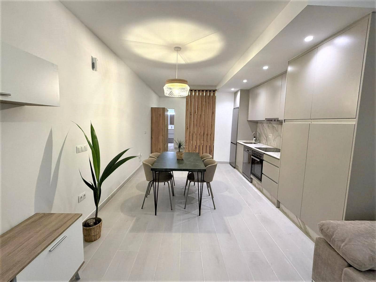 Studio for sale in Torremolinos - € 229,000 (Ref: 9674143)