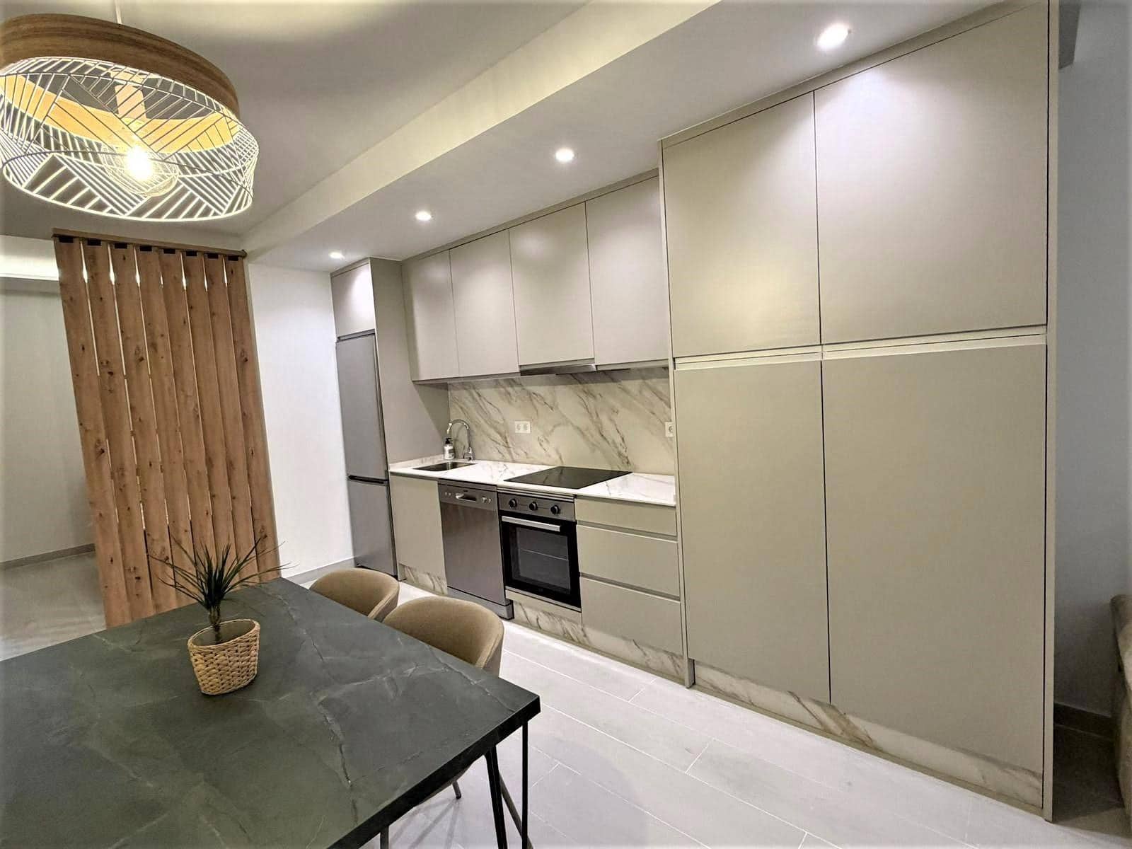 Studio for sale in Torremolinos - € 229,000 (Ref: 9674143)