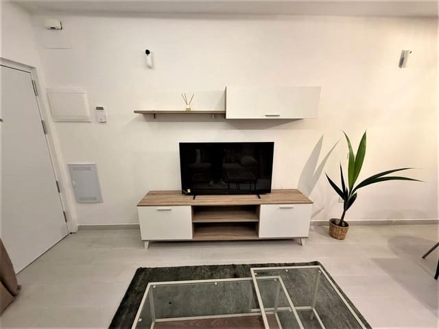 Studio for sale in Torremolinos - € 229,000 (Ref: 9674143)