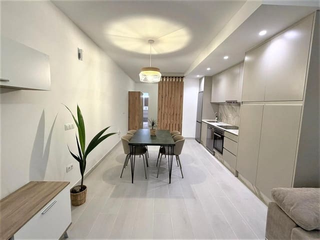 Studio for sale in Torremolinos - € 229,000 (Ref: 9674143)