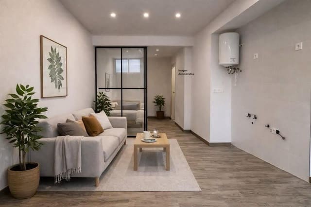 Flat for sale in Torremolinos - € 147,000 (Ref: 9674144)