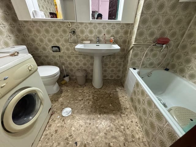 Studio for sale in Torremolinos - € 138,000 (Ref: 9677414)