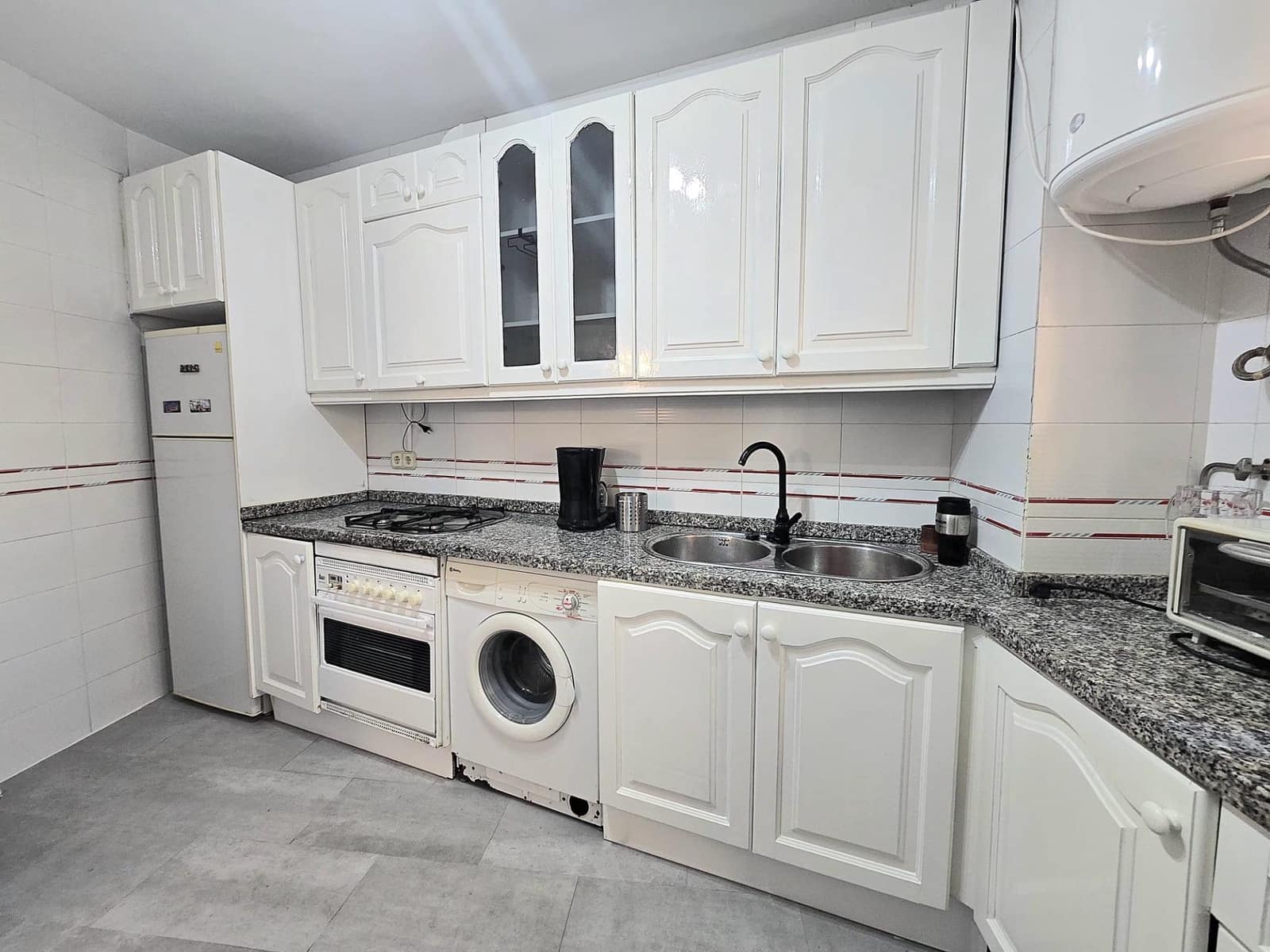 3 soveværelse Lejlighed til salg i Torremolinos med swimmingpool garage - € 415.000 (Ref: 9686353)