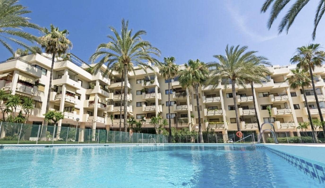 3 bedroom Flat for sale in Torremolinos with pool garage - € 890,000 (Ref: 9698791)