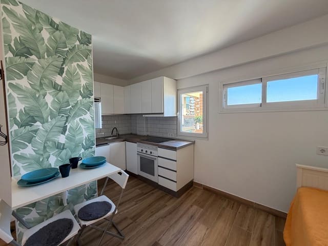 1 Zimmer Apartment zu verkaufen in Benalmádena mit Pool - 215.000 € (Ref: 9711918)