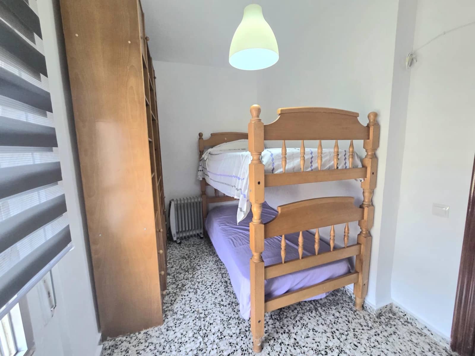 3 bedroom Flat for rent in Churriana with pool - € 1,100 (Ref: 9711920)