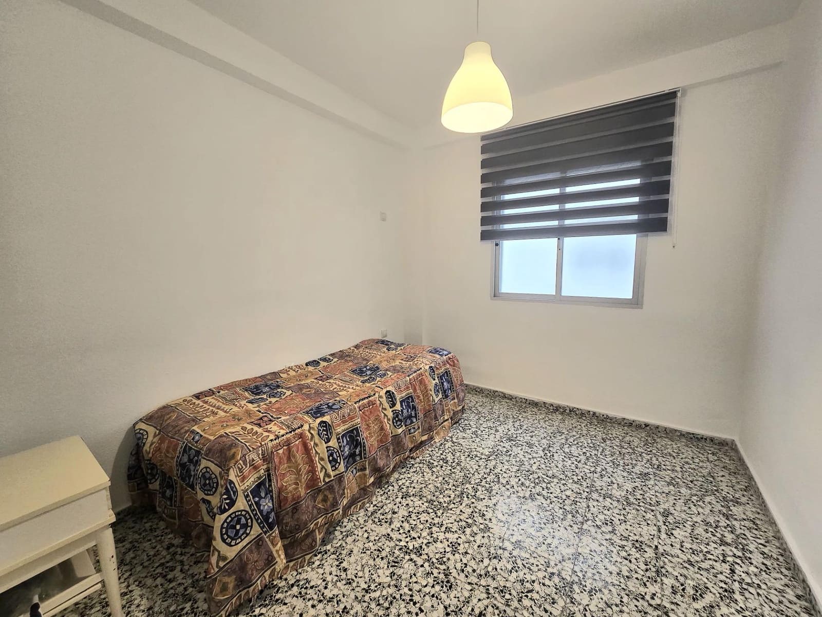 3 bedroom Flat for rent in Churriana with pool - € 1,100 (Ref: 9711920)