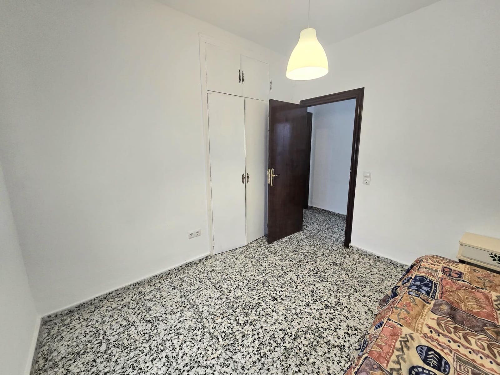 3 bedroom Flat for rent in Churriana with pool - € 1,100 (Ref: 9711920)