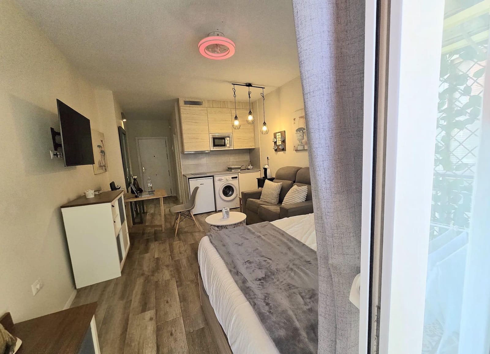 Studio for sale in Torremolinos - € 145,500 (Ref: 9714869)