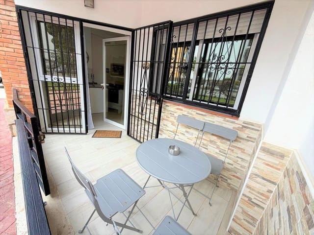 2 soveværelse Lejlighed til salg i Torremolinos med swimmingpool - € 325.000 (Ref: 9721625)