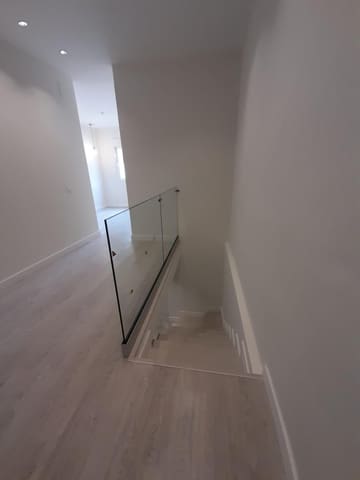 3 soveværelse Lejlighed til salg i Málaga by - € 410.000 (Ref: 9726593)