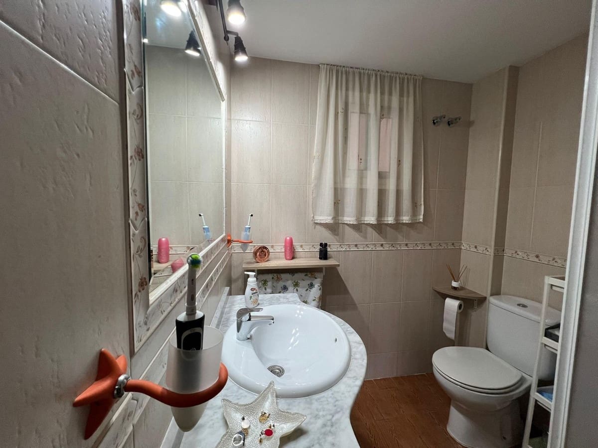 1 soverom Leilighet til salgs i Torremolinos med svømmebasseng - € 250 000 (Ref: 9726594)