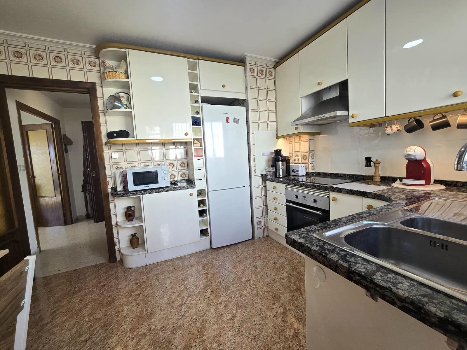 3 makuuhuone Asunto myytävänä paikassa Torremolinos mukana uima-altaan 
autotalli - 369 000 € (Ref: 9735528)