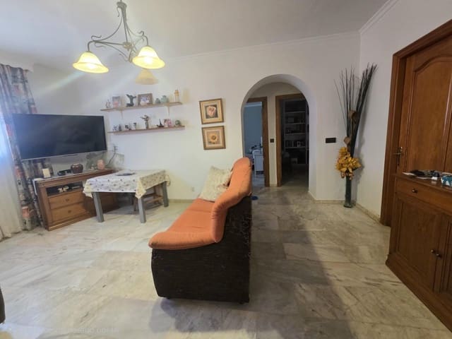 Casa de 3 habitaciones en Santa Rosalia, Málaga ciudad en venta - 239.000 € (Ref: 9738488)