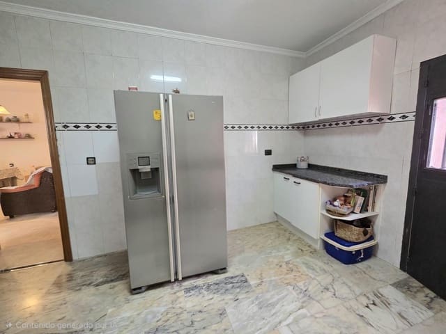 Casa de 3 habitaciones en Santa Rosalia, Málaga ciudad en venta - 239.000 € (Ref: 9738488)