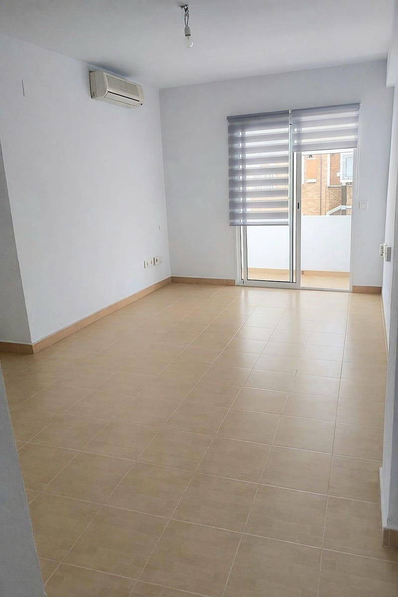 Piso de 3 habitaciones en Málaga ciudad en venta - 265.000 € (Ref: 9751936)