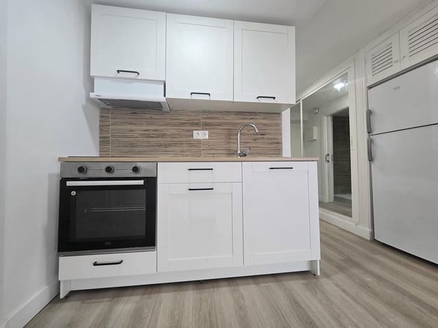 Studio til salg i Torremolinos med swimmingpool - € 193.000 (Ref: 9758906)