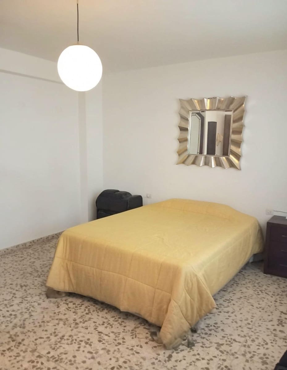 4 bedroom Apartment for sale in Cartama - € 259,900 (Ref: 9770600)