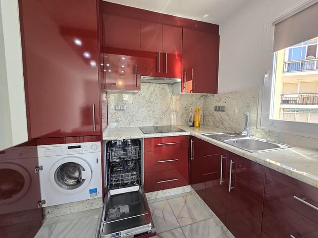 2 soveværelse Lejlighed til salg i Torremolinos med swimmingpool garage - € 350.000 (Ref: 9783068)