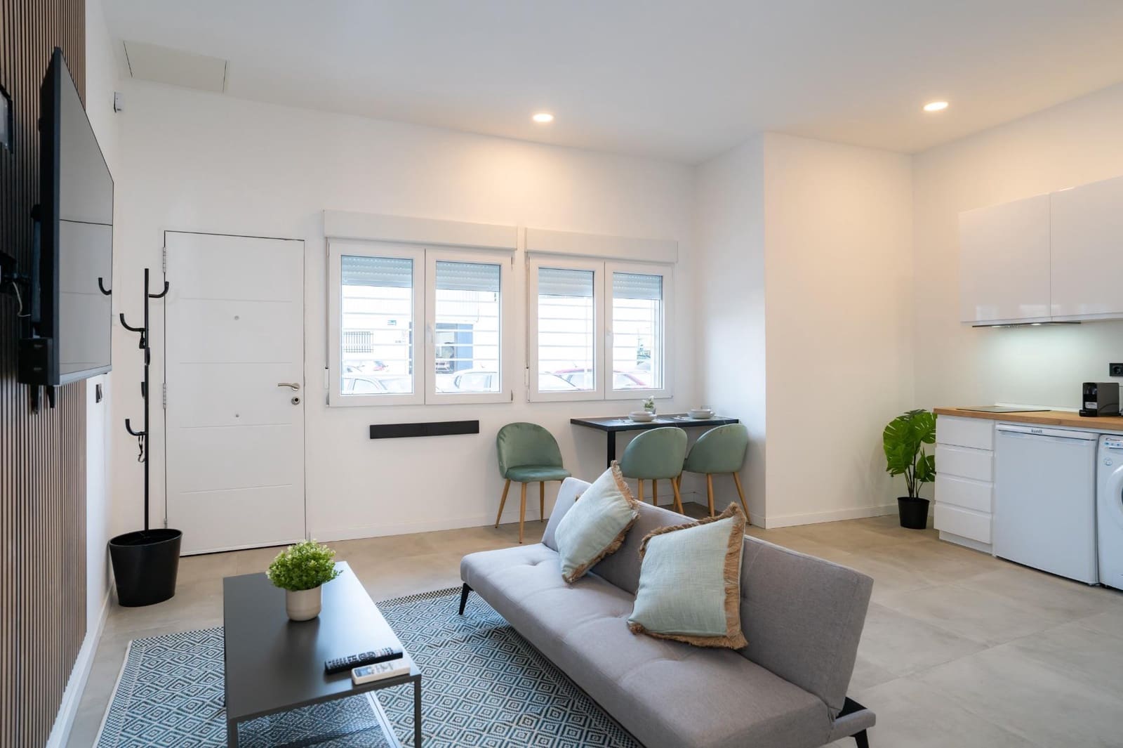 1 soverom Leilighet til salgs i Malaga by med svømmebasseng - € 198 000 (Ref: 9788349)