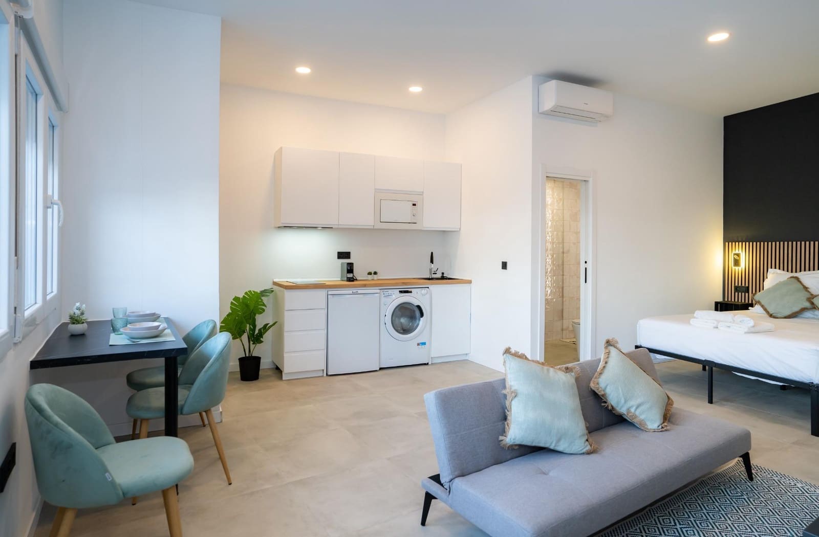 1 soverom Leilighet til salgs i Malaga by med svømmebasseng - € 198 000 (Ref: 9788349)